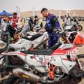 Lietuvos motociklininkai Abu Dalyje kaunasi dėl kelialapio į išsvajotą Dakarą