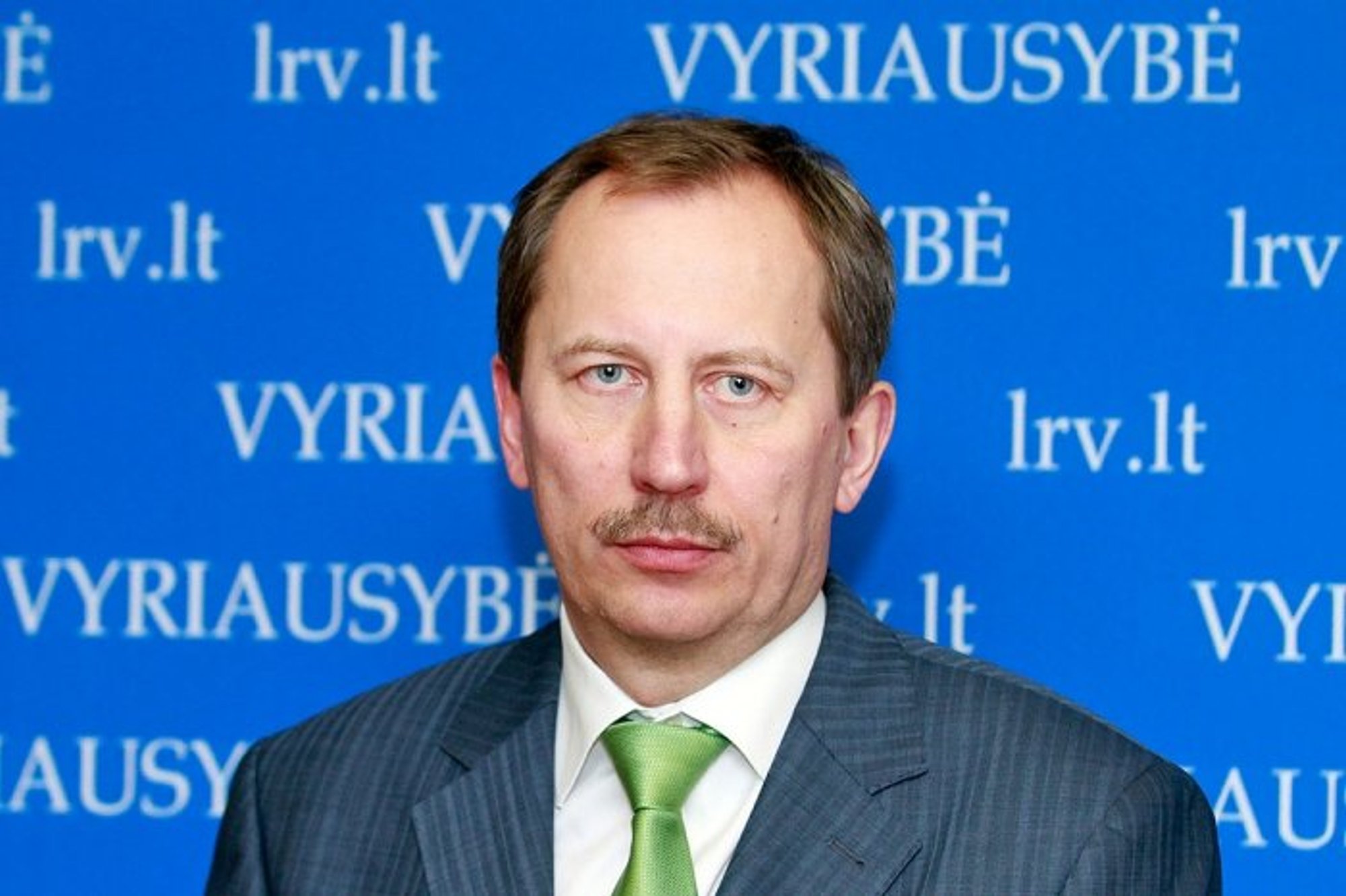 Geriausiu metų valdininku išrinktas premjero kancleris D.Matulionis - Delfi