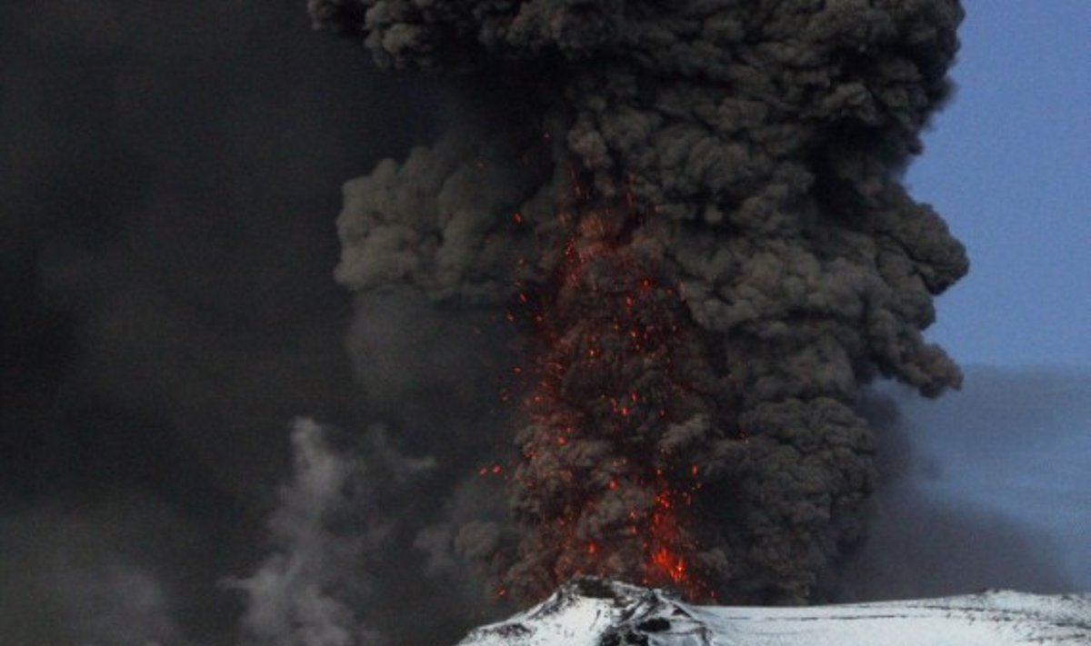 Ugnikalnio išsiveržimas Islandijoje 