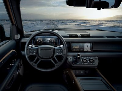 Frankfurte pristatytas naujasis "Land Rover Defender"