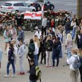 Minske protestuotojai formuoja solidarumo grandines