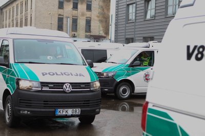 Nauji policijos "Volkswagen Transporter"