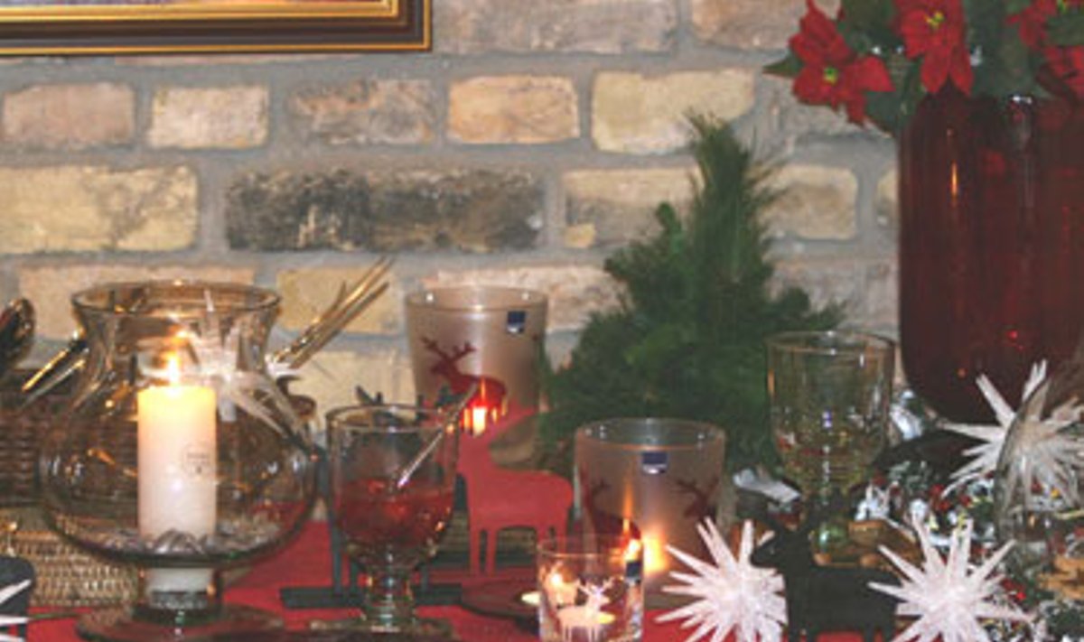 Kalėdinio stalo dekoras