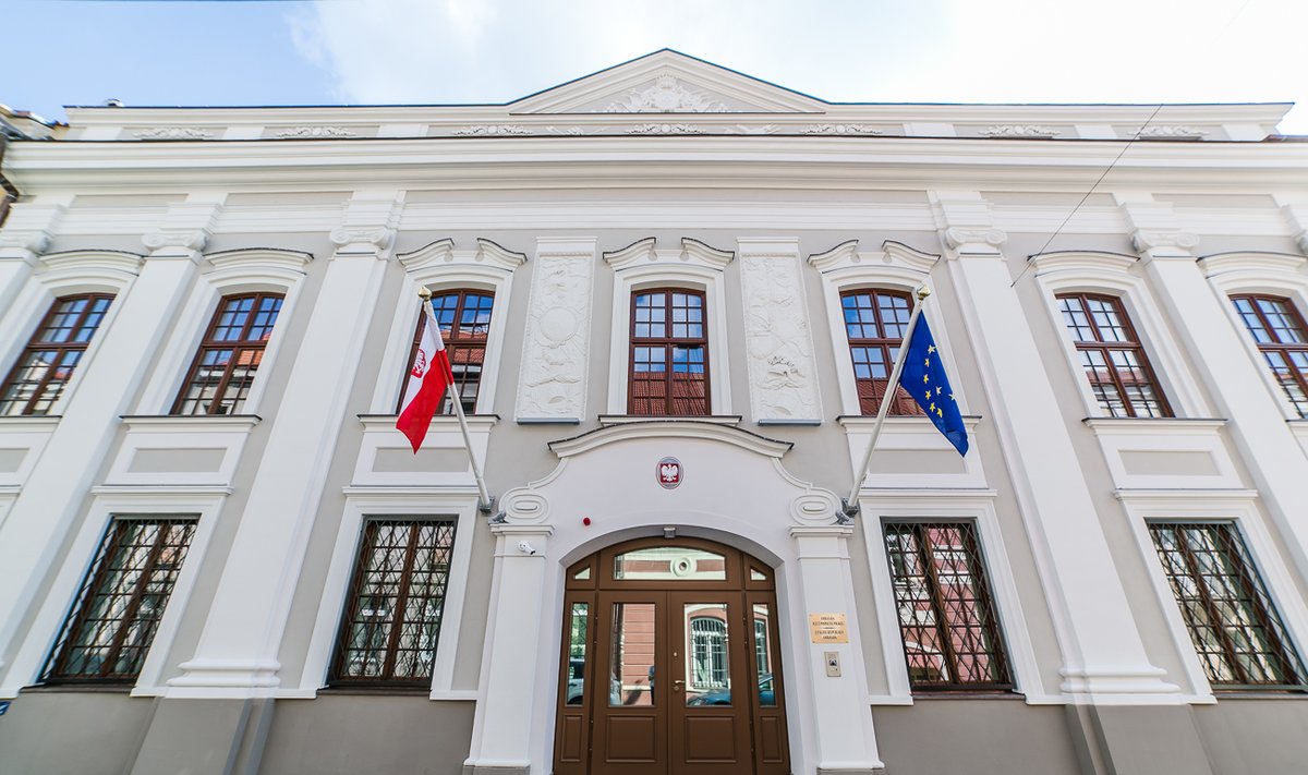 Polish embassy in the Pac Palace