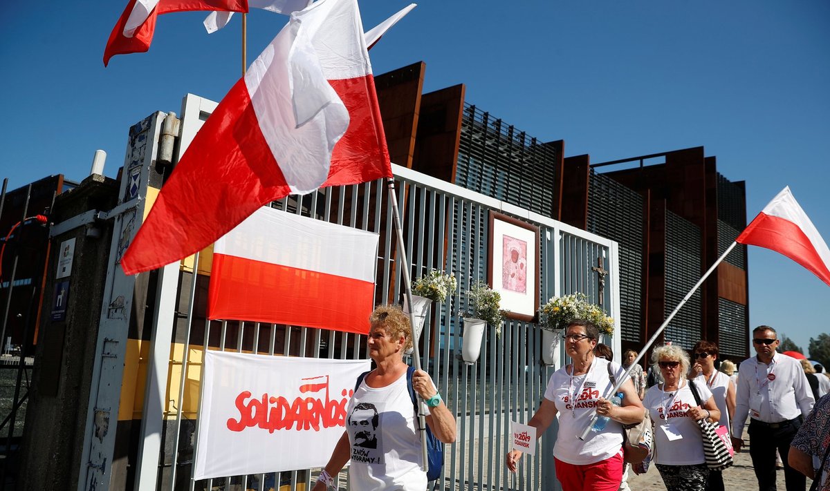 Lenkija paminėjo komunistinio bloko byrėjimą paskatinusių rinkimų 30-metį