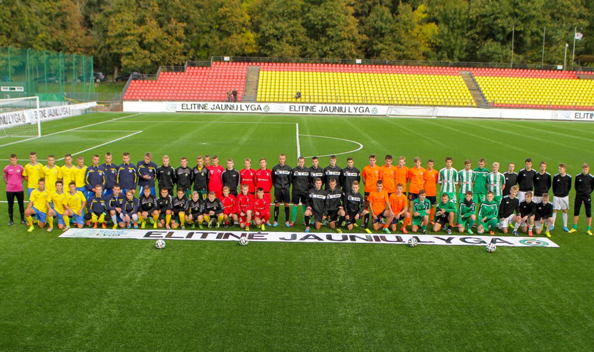 Elitinės jaunių futbolo lygos starte – baudinių čempionatas ir E. Jankausko testas