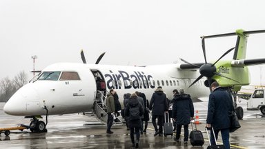 Dėl „Air Baltic“ akcijų įsigijimo – tyla: ministerija planą laiko paslaptyje