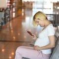 Iki kada keliauti nėščiosioms saugiausia: apribojimus kelia ne tik oro linijų kompanijos