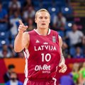 Mūšyje su Lietuva Latvijos rinktinėje nebus Porzingio ir Davio Bertanio, bet padės Eurolygos žaidėjai