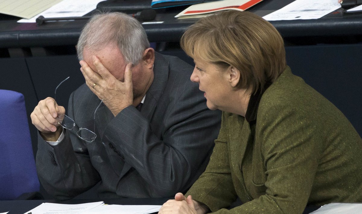 Wolfgangas Schaeuble, Angela Merkel