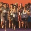 Moterys Tel Avive dalyvavo bėgimo su aukštakulniais varžybose