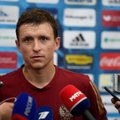 Euro-2016 užkulisiai: trenerį įžeidinėjęs rusų futbolininkas pamokytas kumščiu