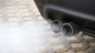 Aplinkosaugininkai automobilių kol kas nestabdys ir netikrins: trukdo žiema ir įrangos trūkumas