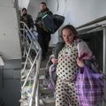 Rusai propagandai išnaudoja Mariupolio bombardavimą išgyvenusią gimdyvę