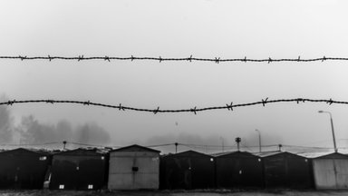 Ar internautams pavyko aptikti slaptas JAV koncentracijos stovyklas?