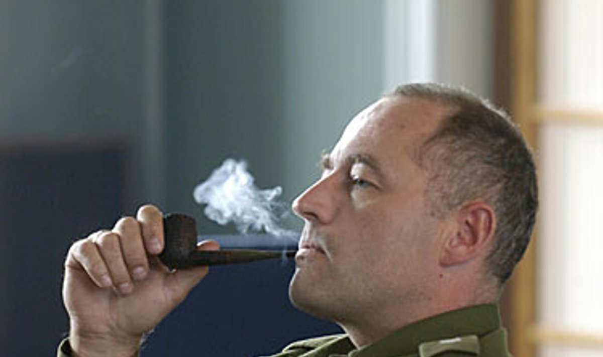 Kareivis, rūkymas, pypkė