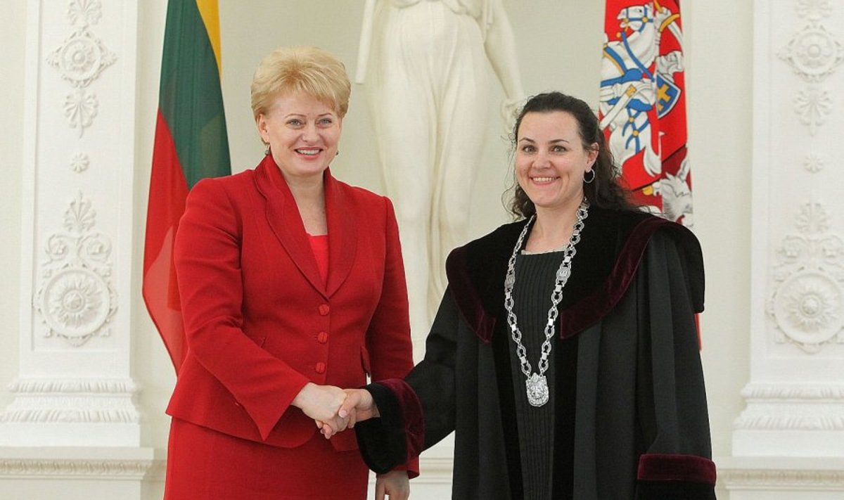 Prezidentė Dalia Grybauskaitė ir teisėja Judita Sungailaitė