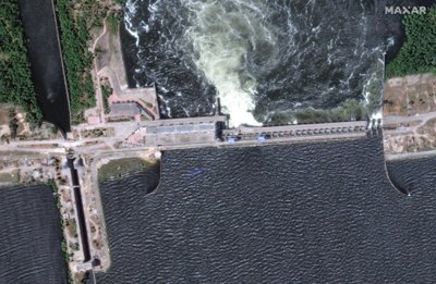 A satellite image shows a close-up view of Nova Kakhovka dam and hydroelectric power facility, Ukraine, in this picture obtained by Reuters on June 6, 2023. Maxar Technologies/Handout via REUTERS THIS IMAGE HAS BEEN SUPPLIED BY A THIRD PARTY. NO RESALES. NO ARCHIVES. MUST NOT OBSCURE LOGO. REFILE - CLARIFYING INFORMATION