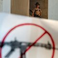 JAV siekiama susidoroti su licencijų neturinčiais ginklų prekeiviais
