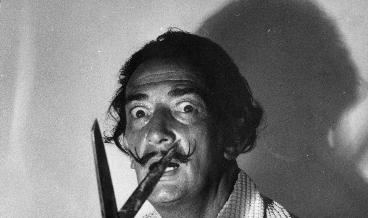Salvadoras Dali 1958 m. Cadaques, prie Barselonos