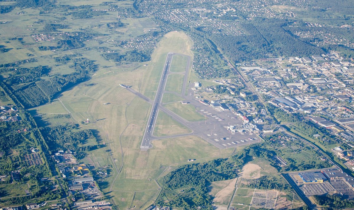 The Vilnius Air Port, a view from 6 km