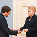 President Grybauskaitė calls for more US presence in Lithuania as she sends off new NATO ambassador