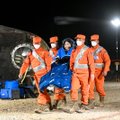 Po 6 mėnesius trukusios misijos 3 Kinijos astronautai sugrįžo į Žemę