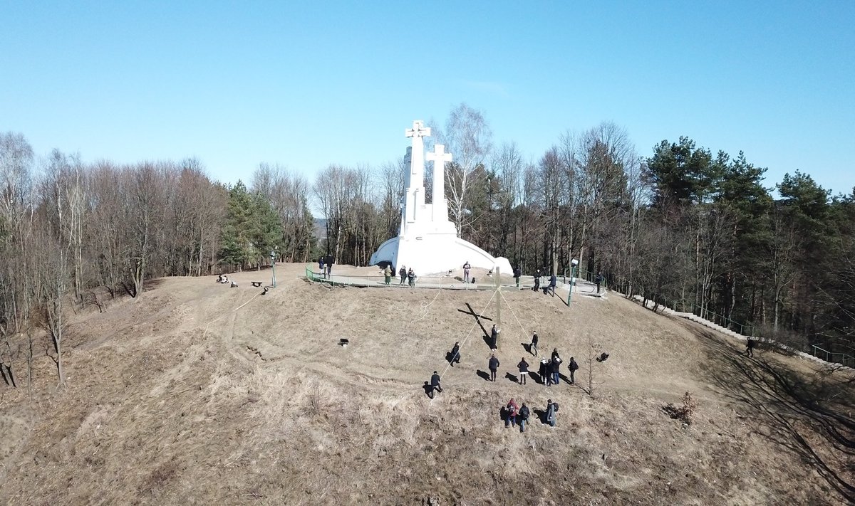 Ainio Storpirščio ir "Vandenyno dirbtuvių" komandos kryžius 