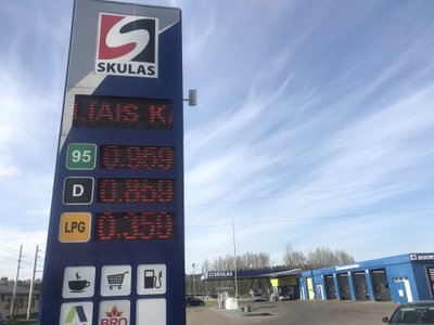 Kuro kainos Kaune, bendrovės „Skulas“ degalinėje