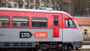 Dėl rasto įtartino daikto stabdomas traukinių eismas Vilnius–Klaipėda ir Kaunas–Šiauliai