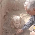 Žavingas radinys Egipte: archeologai atkasė besišypsantį sfinksą – mokslininkai teigia atpažinę, kieno tai veidas