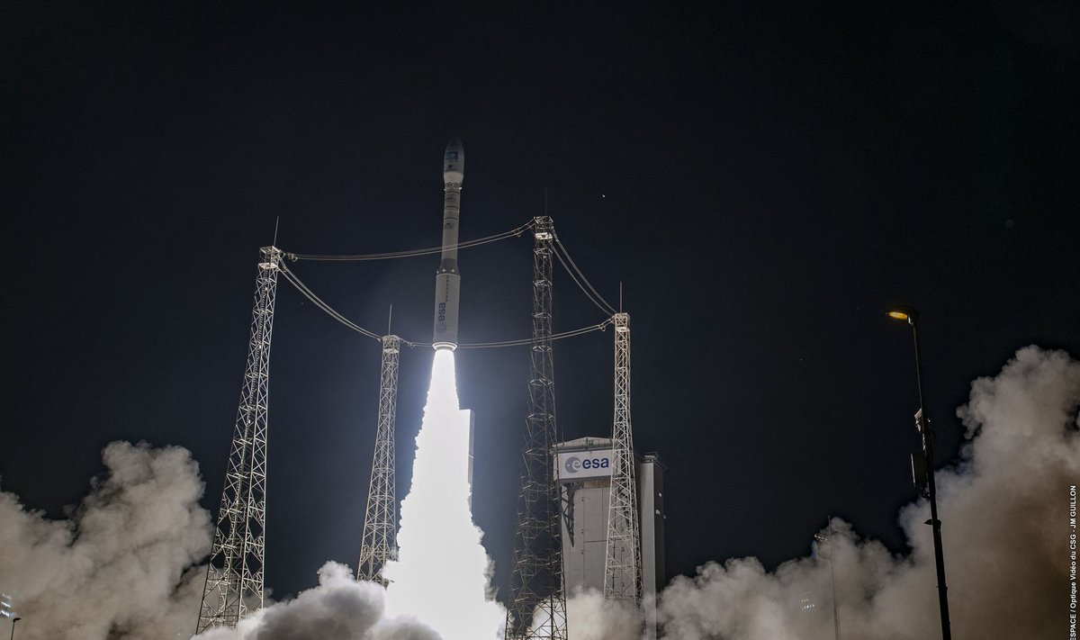 Į kosmosą pakilo ESA raketa Vega