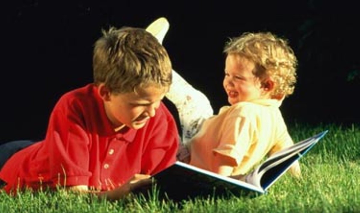 Vaikai skaito