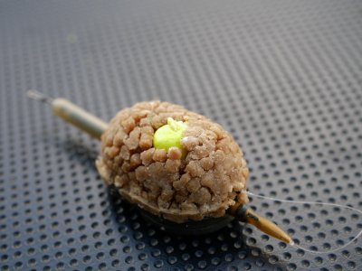 Method tipo šeryklėlė užpildyta mažomis, 2 mm. skersmens peletėmis