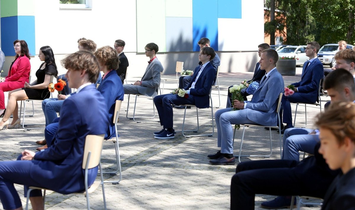 Mokyklos baigimo šventė per karantiną Latvijoje