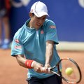 Teniso turnyro Barselonoje čempiono titulą ginantis K. Nishikoris iškopė į pusfinalį