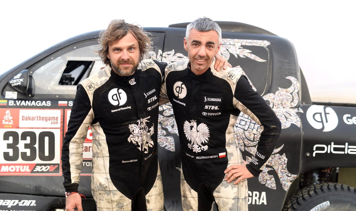 6-asis Dakaro greičio ruožas Benediktui Vanagui ir Sebastianui Rozwadowskiui