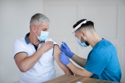 Skiepai ir avaringumas? Mokslininkai rado netikėtą sąsają.