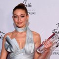 „British Fashion Awards“ ceremonijoje metų modeliu paskelbta G. Hadid