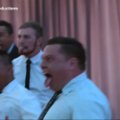 Naujas interneto hitas: įspūdingas Naujosios Zelandijos čiabuvių šokis vestuvėse nepaliko abejingų