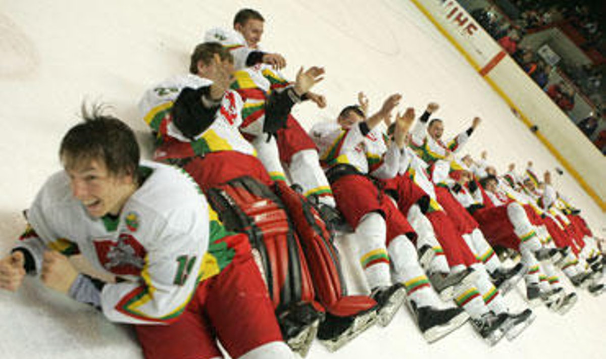 Lietuvos jaunimo (iki 20 m.) ledo ritulio rinktinė - pasaulio II diviziono B grupės čempionai, gruodžio 16, 2006.