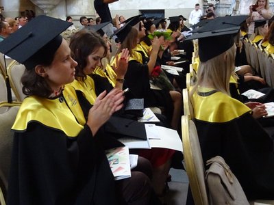 Церемония вручения дипломов в ЕГУ