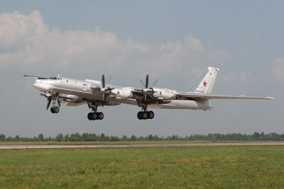 Rusijos bombonešis "Tu-95MS"