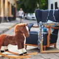 Mažieji kaubojai Vilniaus centre išmoko kurti žirgelius ant pagalio