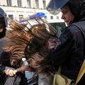 Sankt Peterburge sulaikyta dešimtys prieš Putiną protestavusių aktyvistų