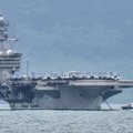 JAV laivynas neskuba priimti sprendimo dėl atleisto COVID-19 apimto lėktuvnešio kapitono