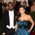 Maišytos rasės dukrą auginanti K. Kardashian nerimauja dėl rasizmo