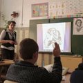 Rusijos vaikams išdalinti nauji istorijos vadovėliai, supykdę net Kadyrovą ir menkinantys Baltijos šalis