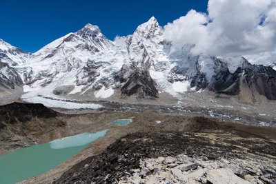 Himalajų ledynai tirpsta sparčiau nei bet kada.