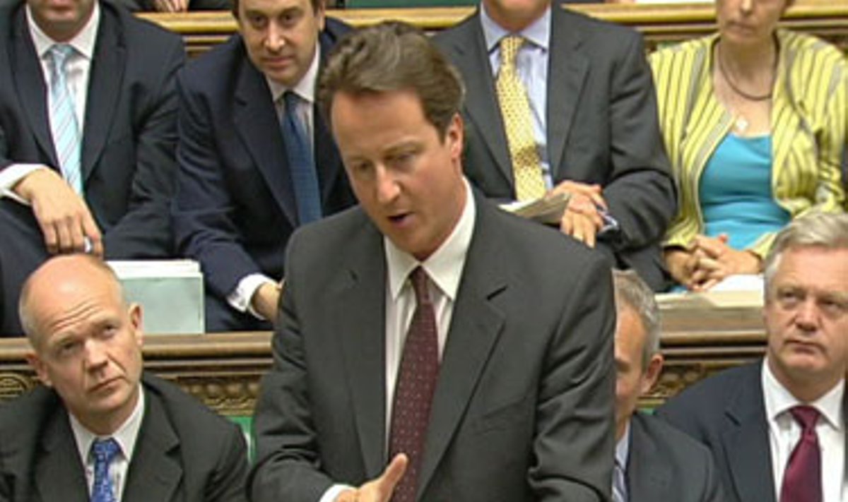 Opozicinės konservatorių partijos lyderio Davido Camerono kalba.